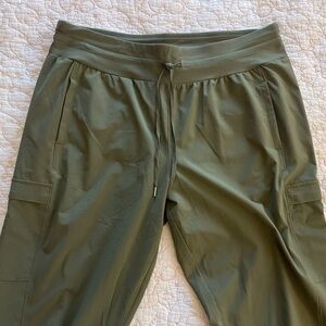 CALIA Women's Truelight Cargo Pocket Jogger Olive